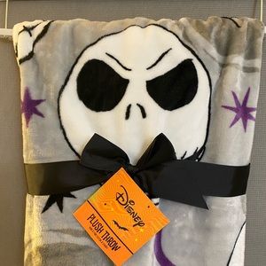 DISNEY Nightmare Before Christmas throw blanket